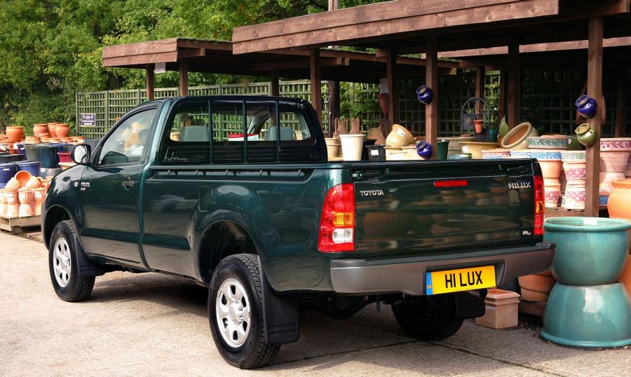  Toyota Hilux Single Cab 2005 года  (UK) (фото 2 из 5)